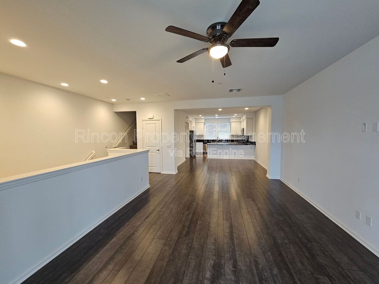 3647 W Hemlock St - Photo 4 of 32