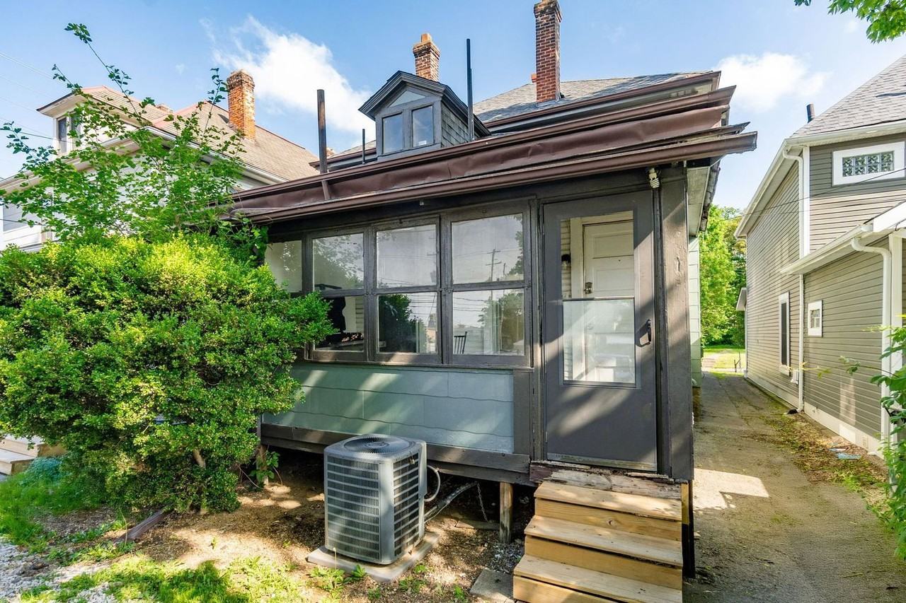 25 E Blake Ave - Photo 2 of 15