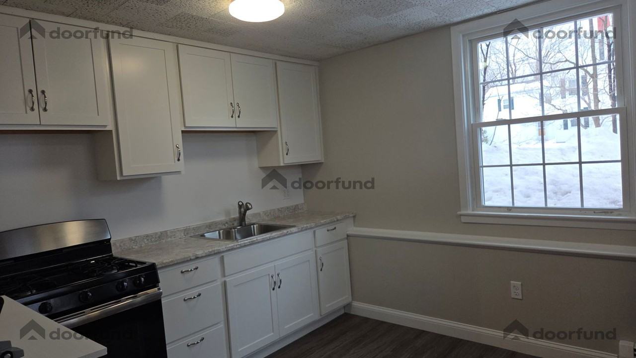 16 Harvard Rd - Photo 3 of 25