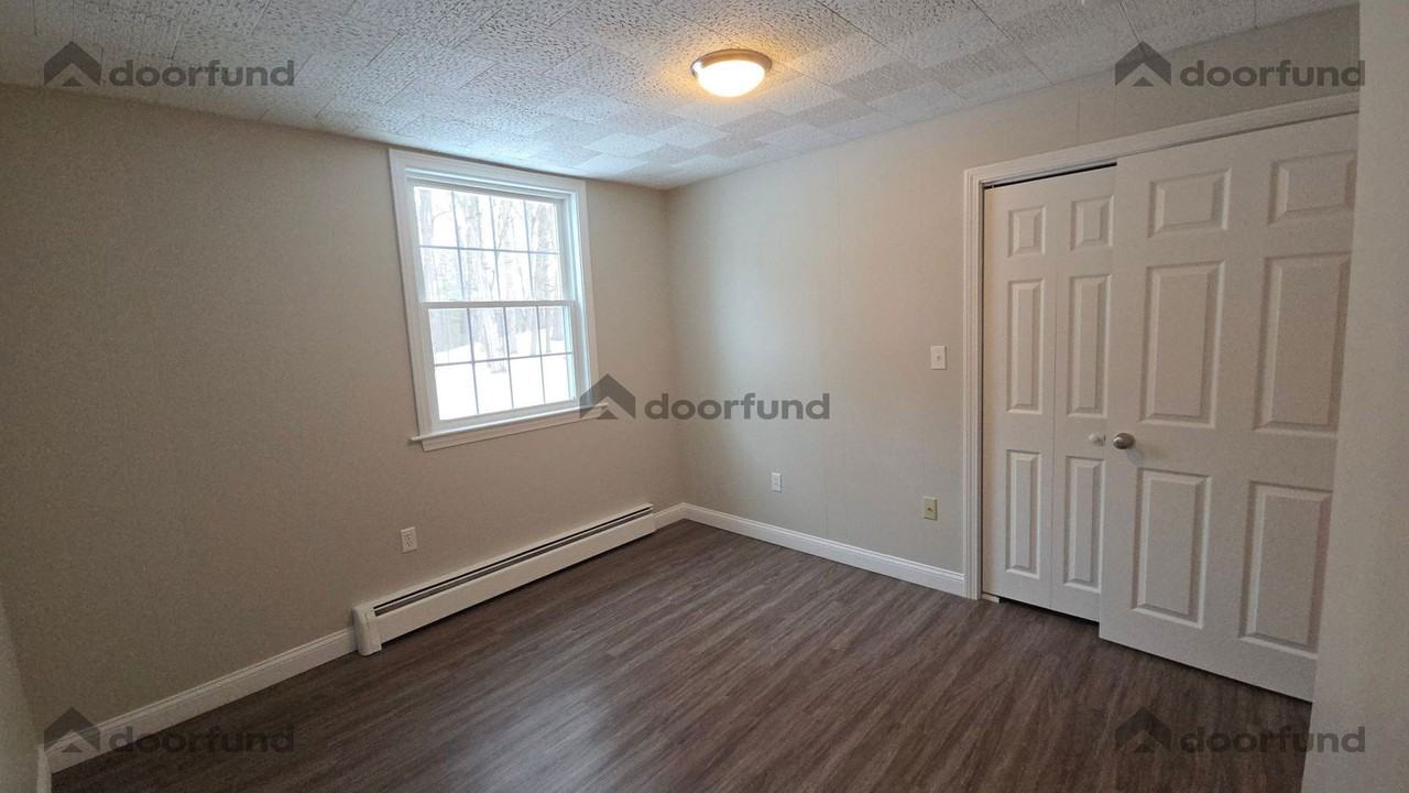 16 Harvard Rd - Photo 4 of 25