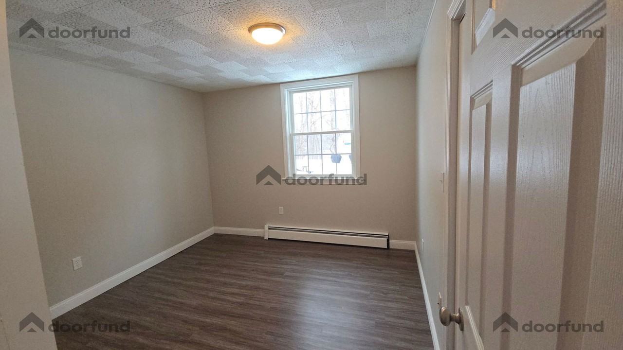 16 Harvard Rd - Photo 5 of 25