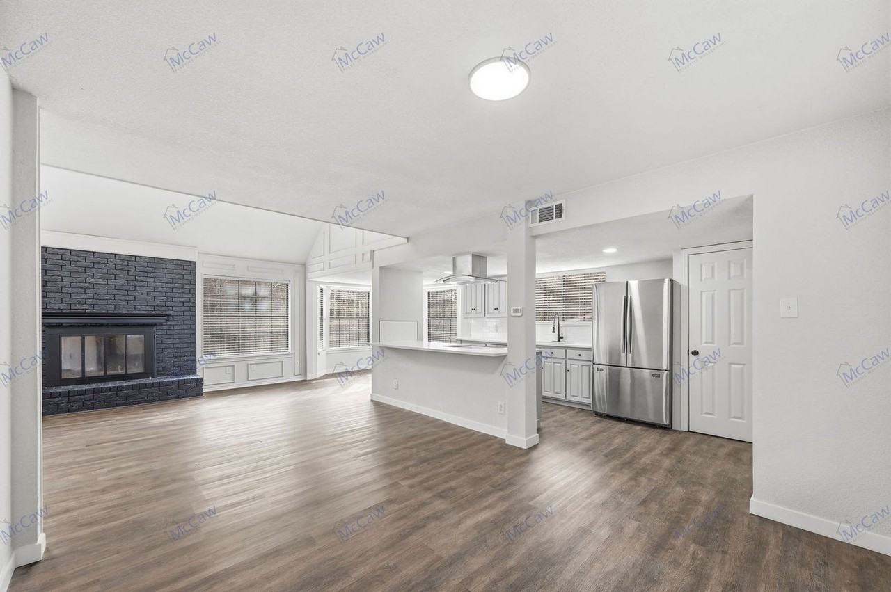 5028 Groom Ln - Photo 4 of 24