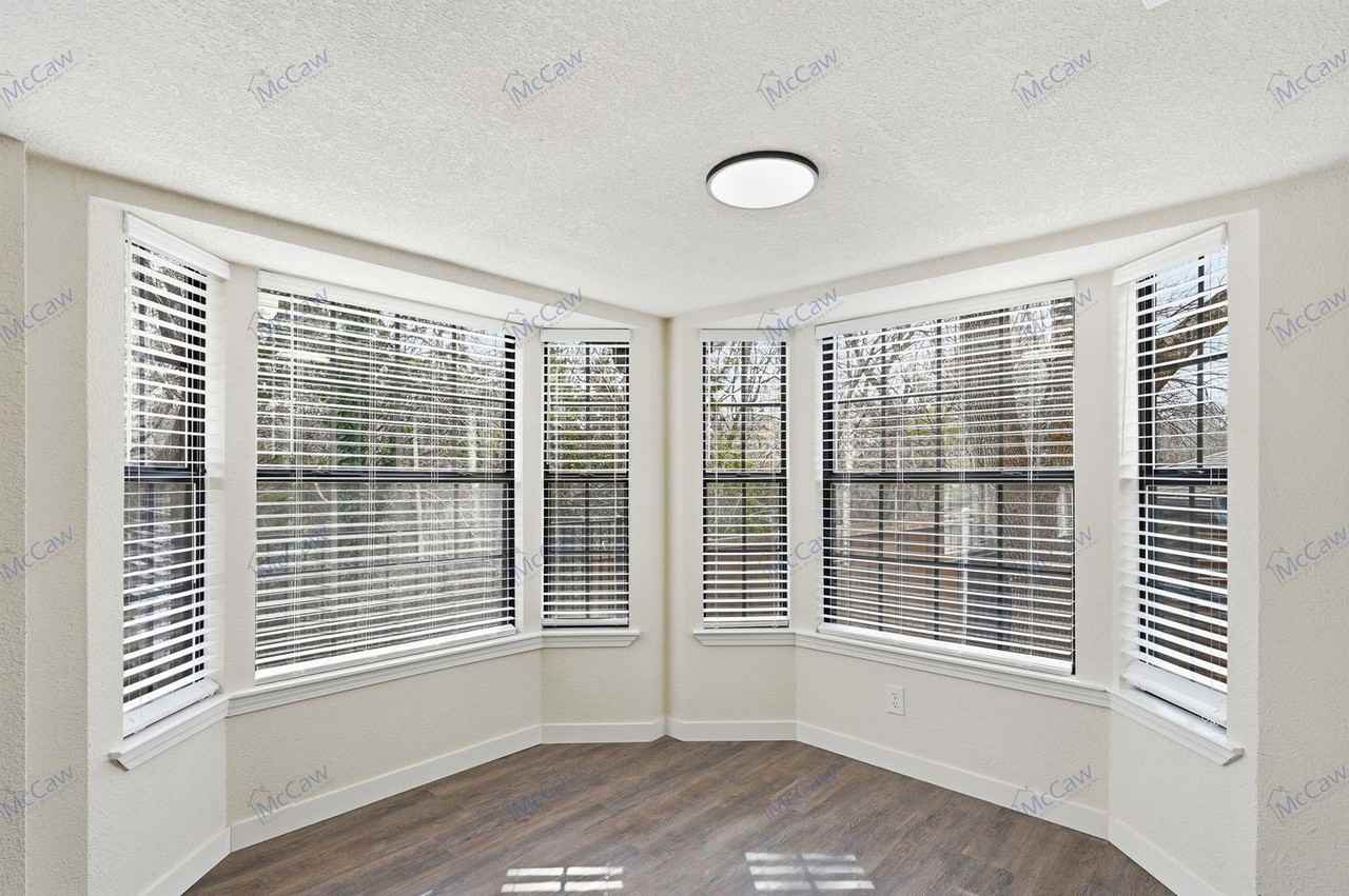 5028 Groom Ln - Photo 7 of 24