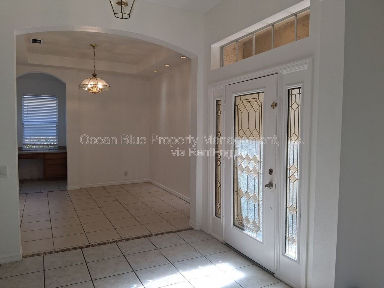 10214 Evergreen Hill Dr - Photo 3 of 15