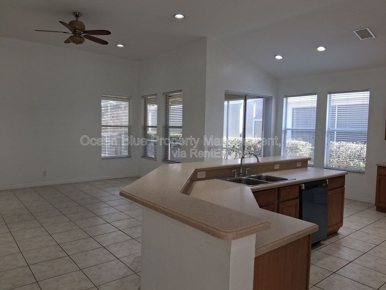 10214 Evergreen Hill Dr - Photo 4 of 15