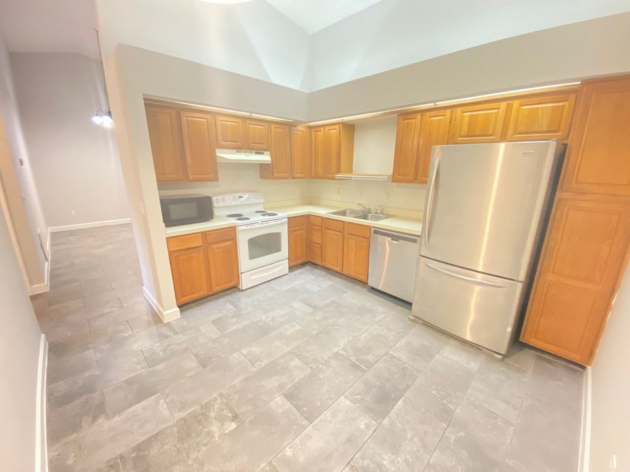 208 Egret Ct - Photo 3 of 29