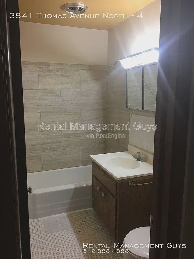 3841 Thomas Ave N #1 - Photo 4 of 5
