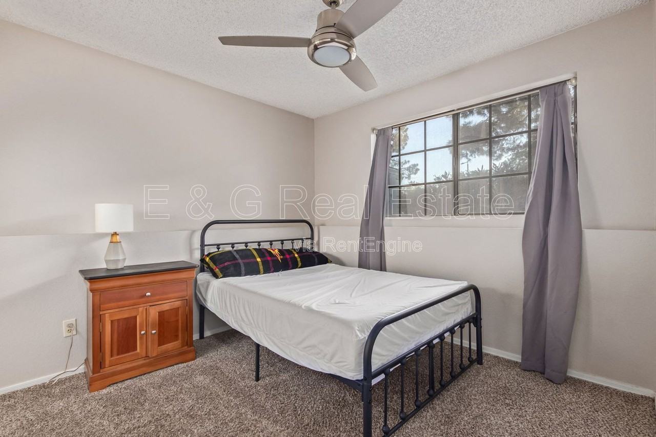 921 W University Dr #1087 - Photo 5 of 16