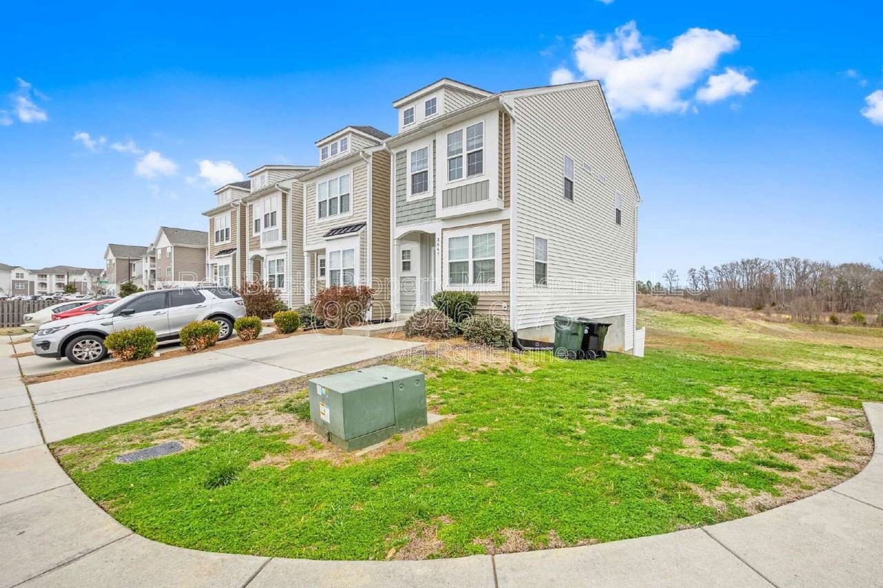 3667 Ascott Commons Ln Sw - Photo 2 of 20