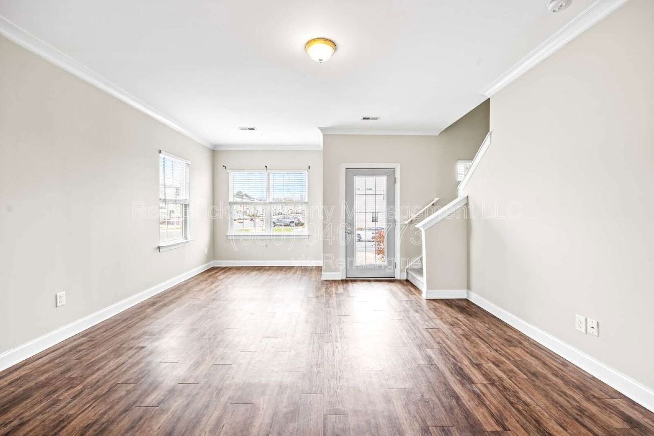 3667 Ascott Commons Ln Sw - Photo 3 of 20