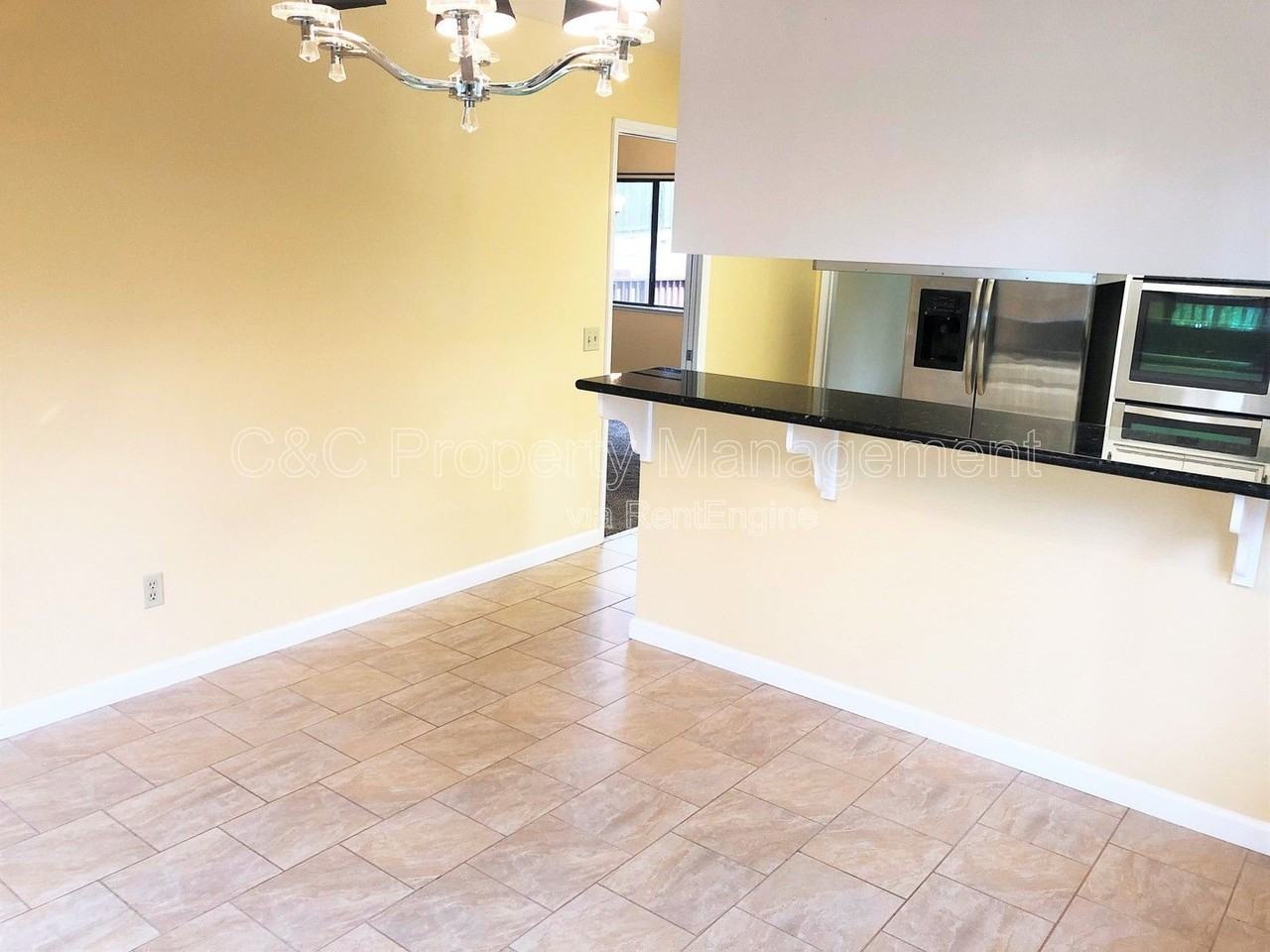 4084 Los Altos Dr - Photo 5 of 15