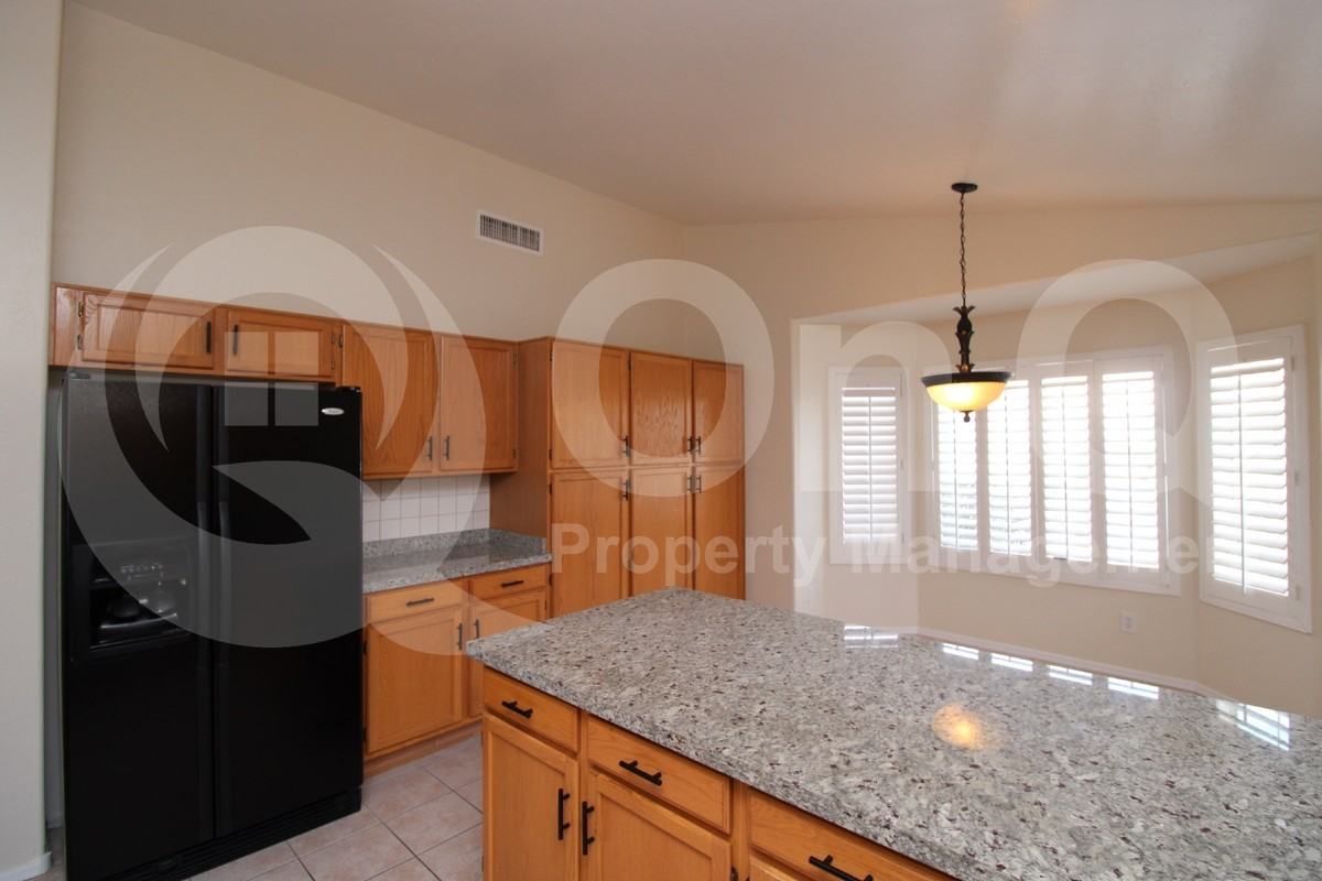 1801 E Buffalo St - Photo 6 of 24