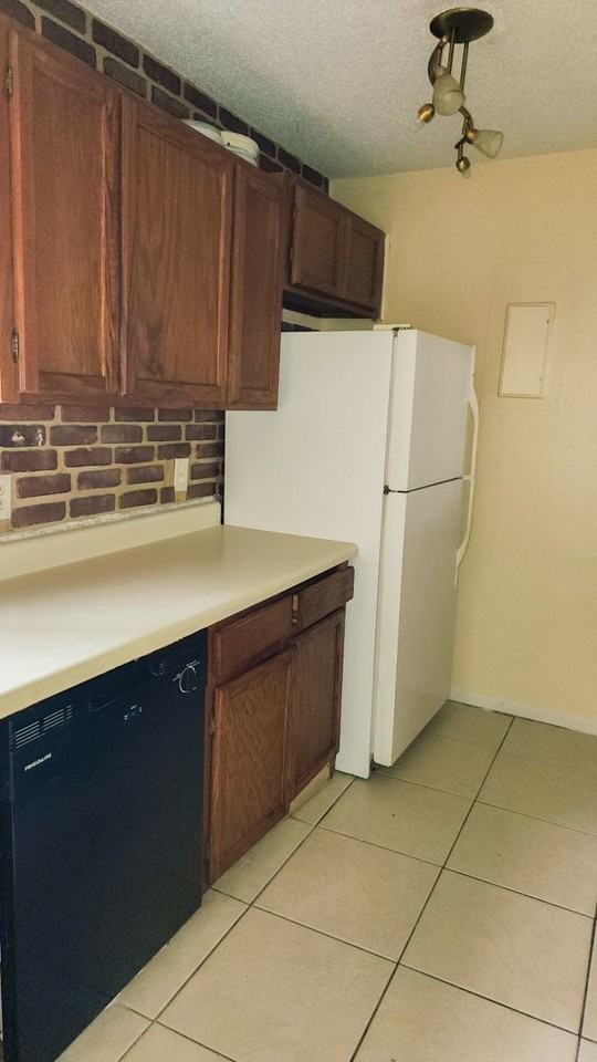 486 Tamarack St - Photo 4 of 15