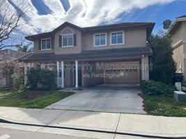 featured image of 1522 Peony Dr