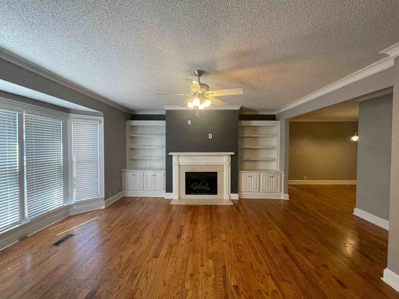 175 Corbin Ave - Photo 2 of 20