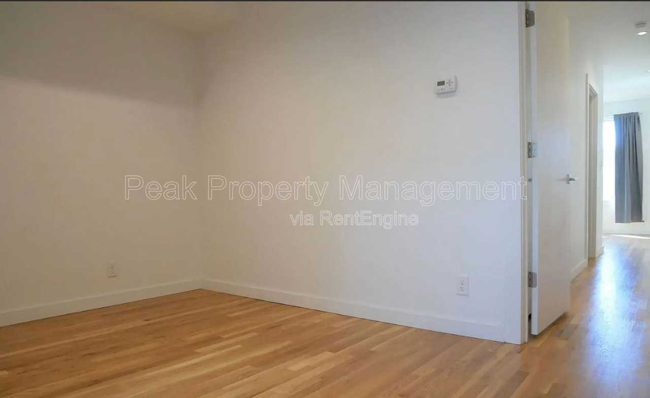 2521 O St - Photo 7 of 30