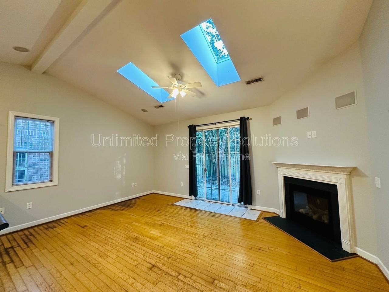 5244 Christian Dr - Photo 2 of 19