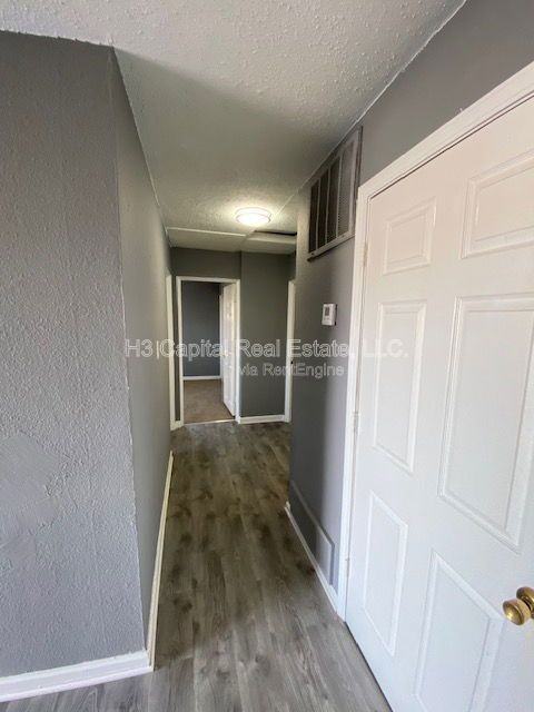 8 Briarcliff Dr - Photo 7 of 21