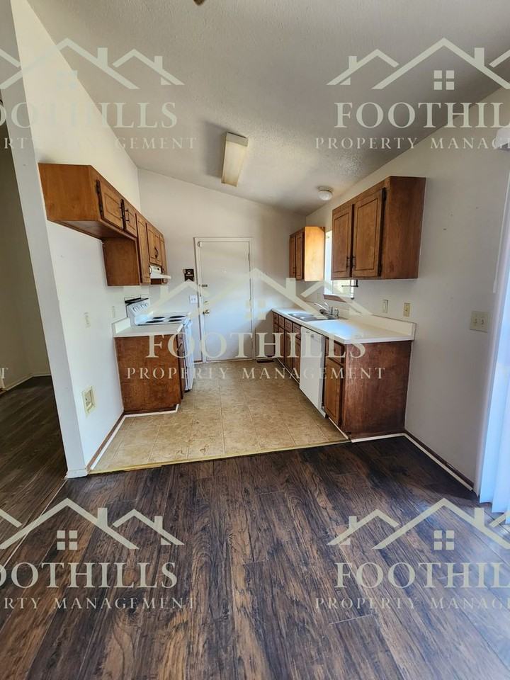 702 Beagle Run - Photo 7 of 21