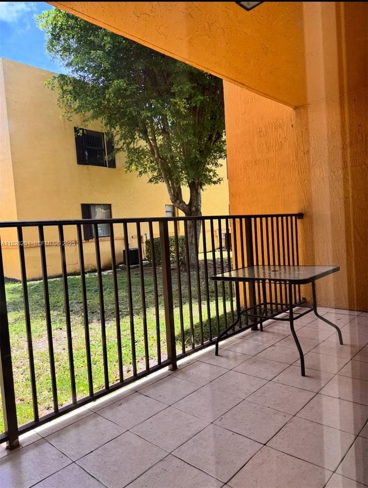 550 Northwest 114th Avenue #104 - Photo 3 of 33