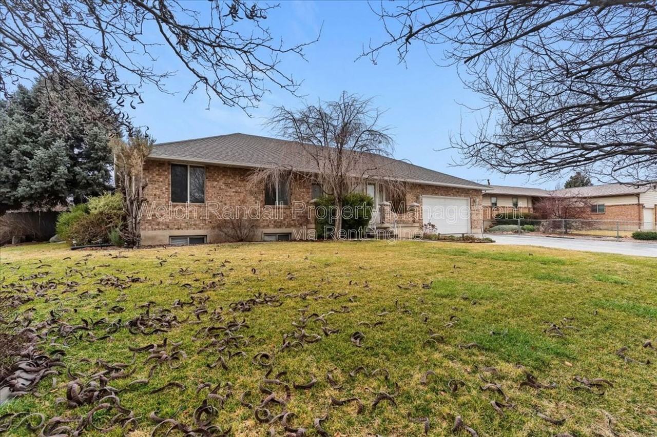 3515 W 5000 S - Photo 2 of 33