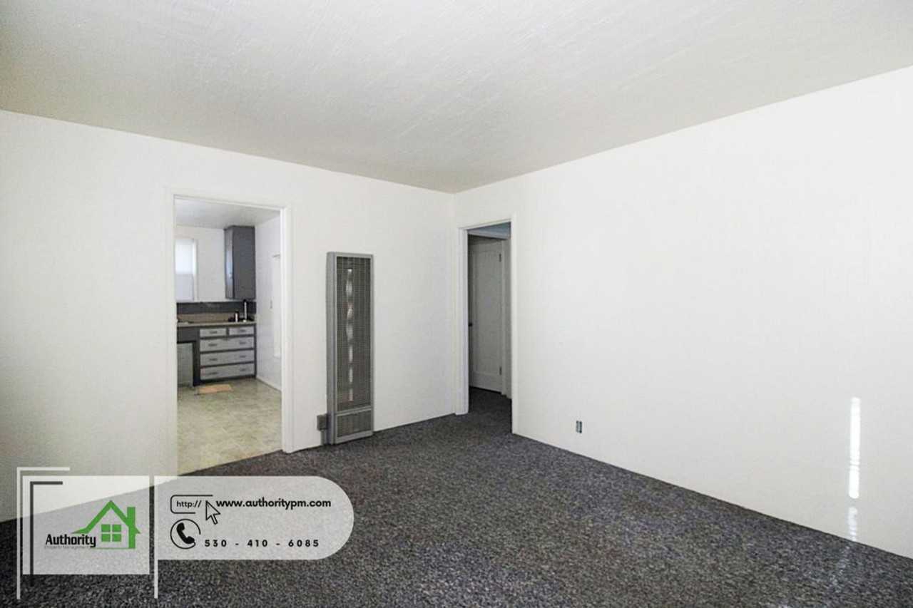 2970 Anita St #A - Photo 4 of 12