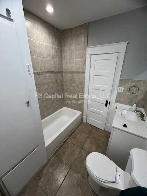 3303 Jackson St - Photo 5 of 11