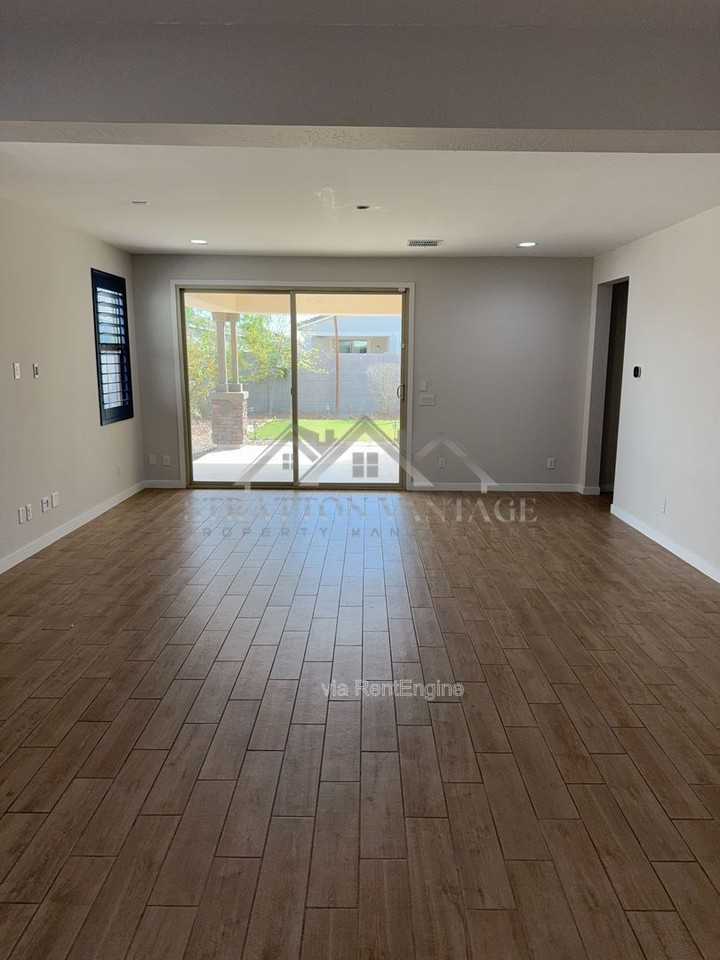 23027 E Rosa Rd - Photo 6 of 19