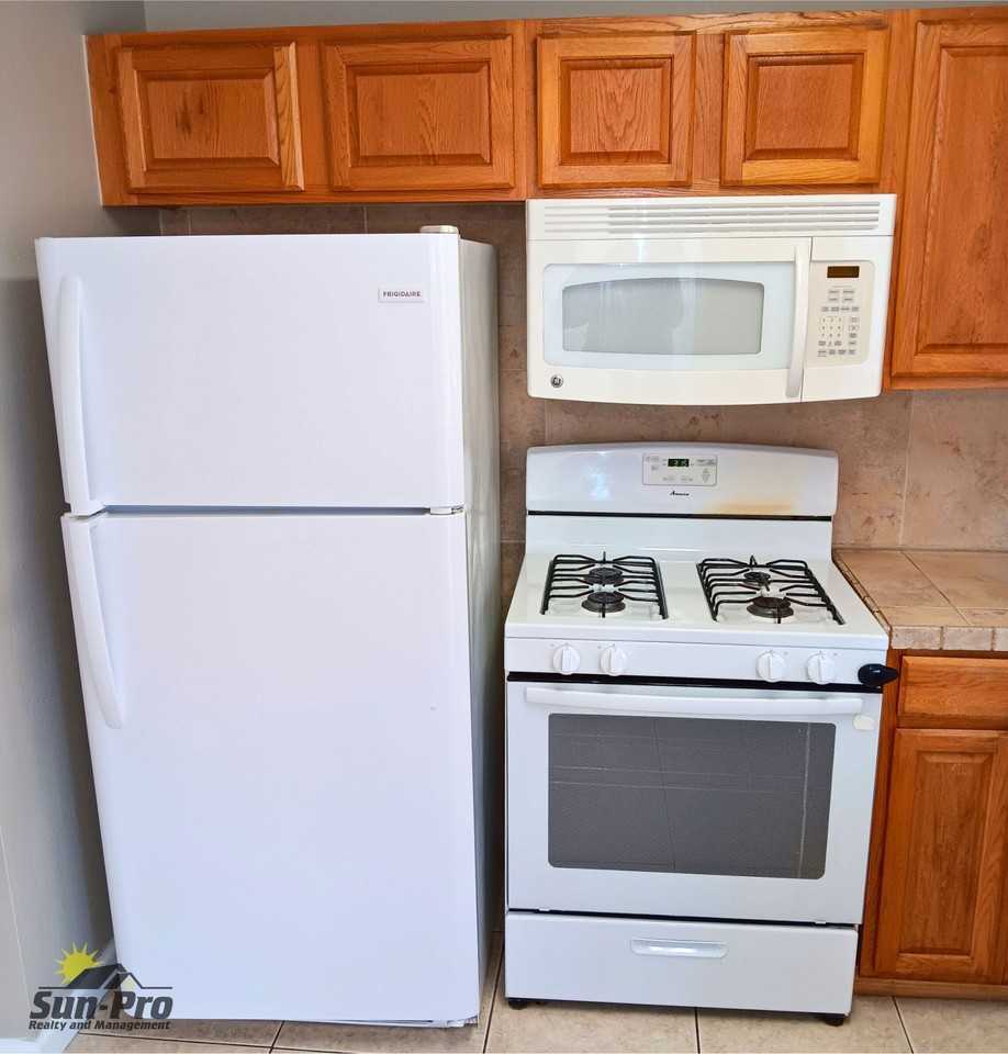 2735 Fern Palm Dr - Photo 5 of 22