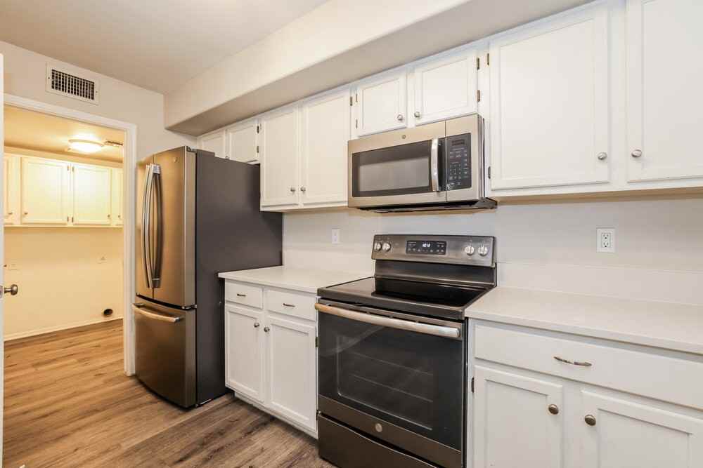 425 S Sunrise Dr - Photo 7 of 17