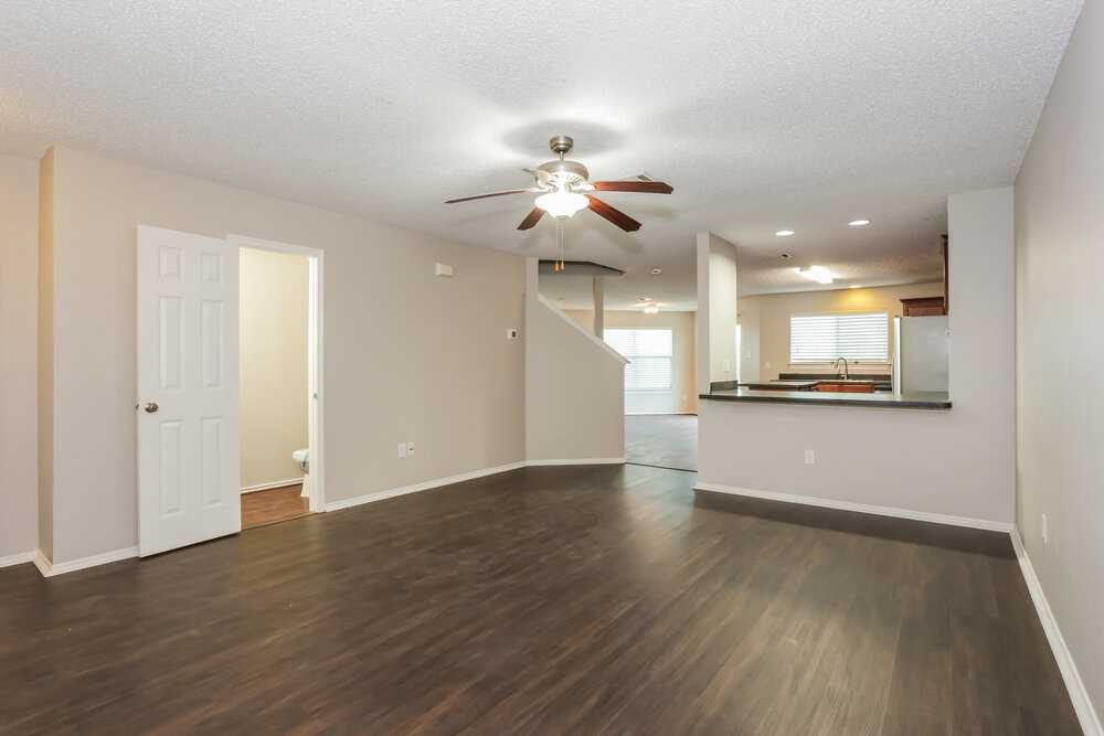 9936 Sparrow Hawk Ln - Photo 5 of 17