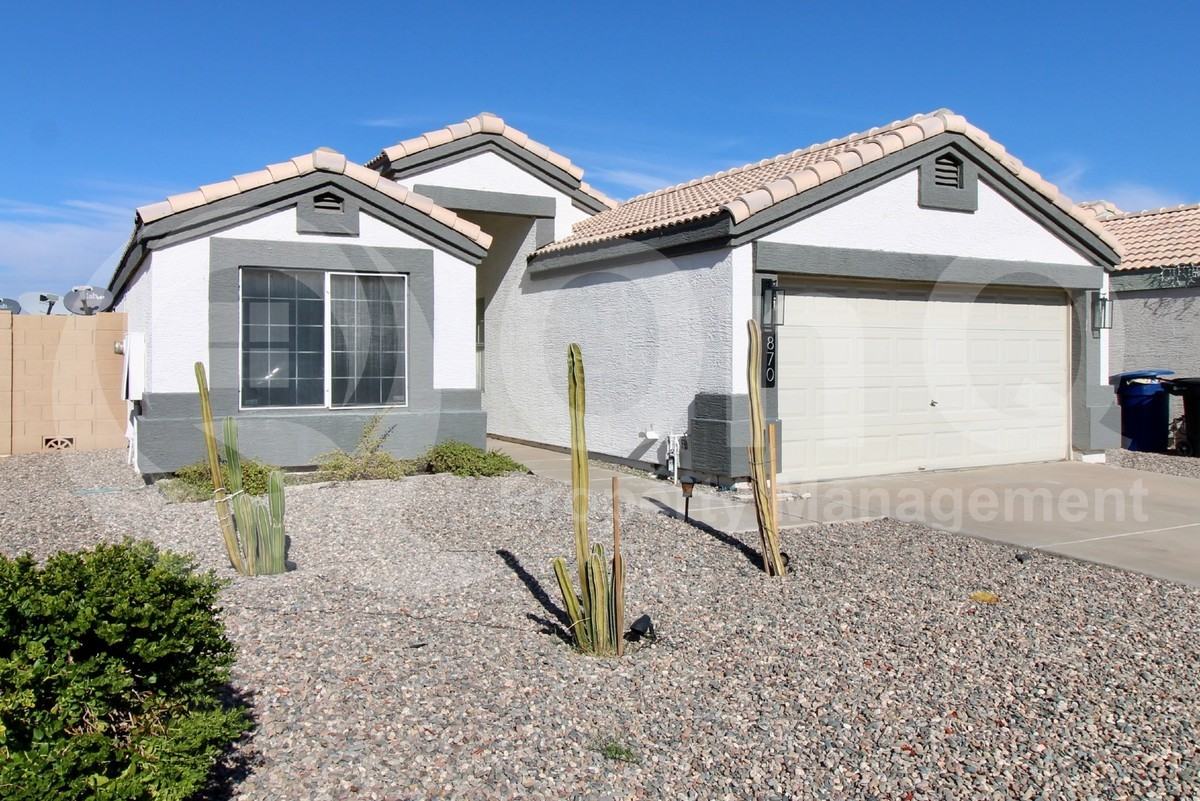 870 E Boston St - Photo 3 of 17