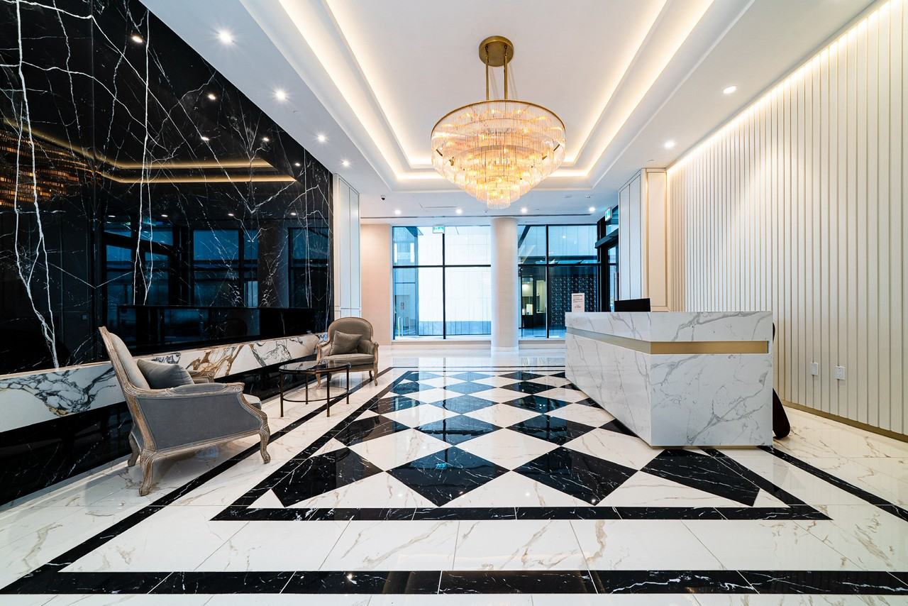 135 13th St E - Photo 4 of 19