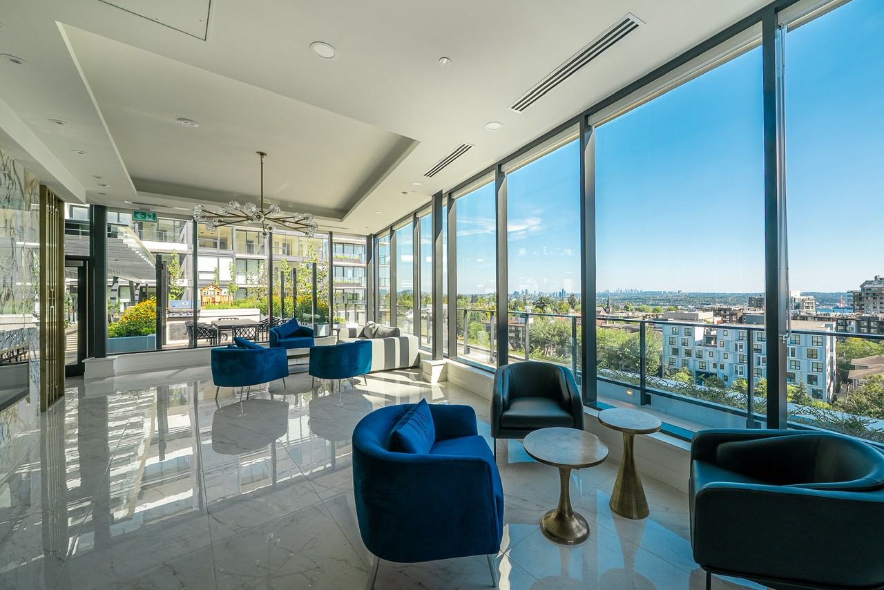 135 13th St E - Photo 6 of 19