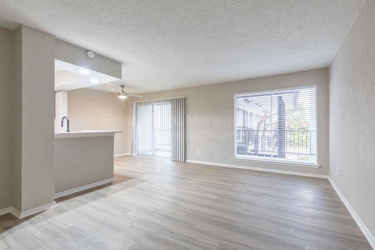 2278 Ridgmar Plz #89 - Photo 3 of 29