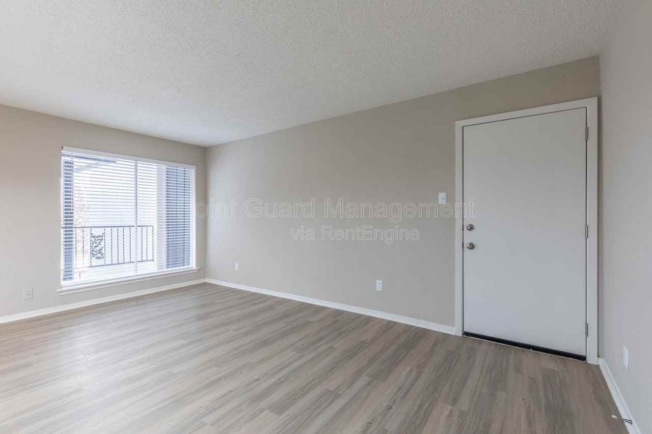 2278 Ridgmar Plz #89 - Photo 5 of 29