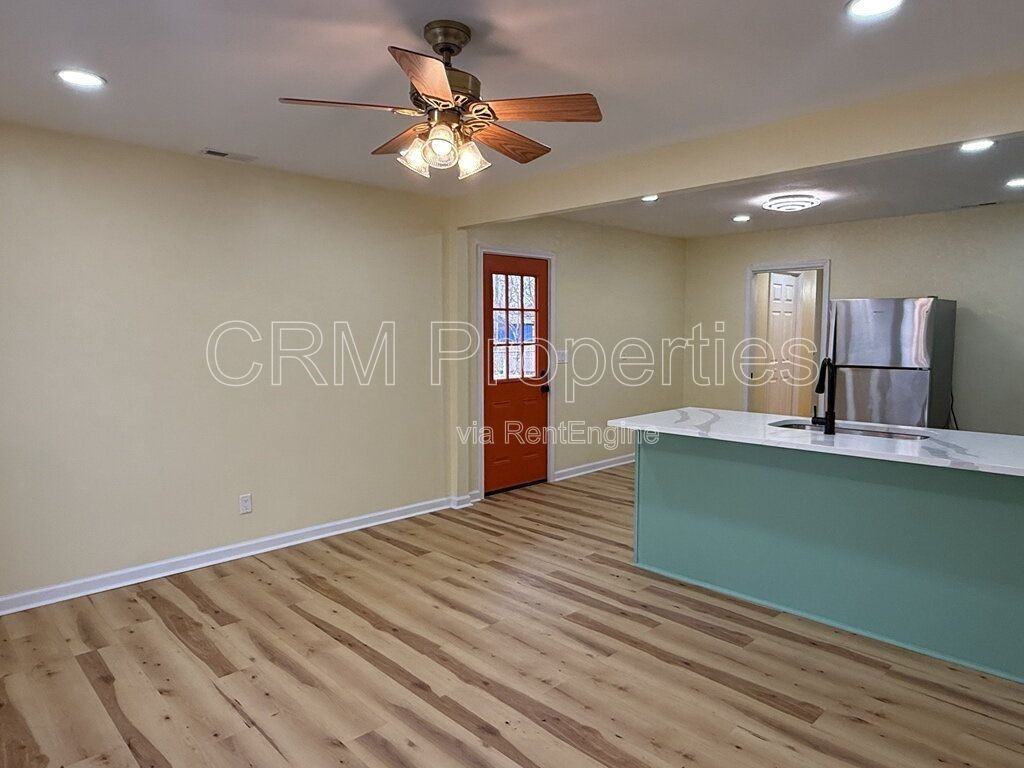 808 Maumee Dr - Photo 3 of 28