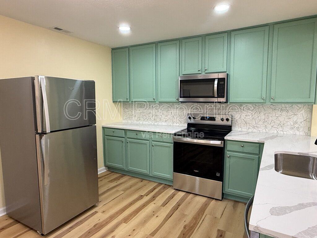 808 Maumee Dr - Photo 7 of 28