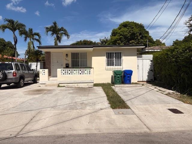 2837 Southwest 33rd Avenue #2837 - Photo 4 of 25