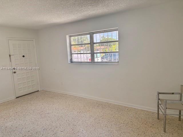 2837 Southwest 33rd Avenue #2837 - Photo 5 of 25