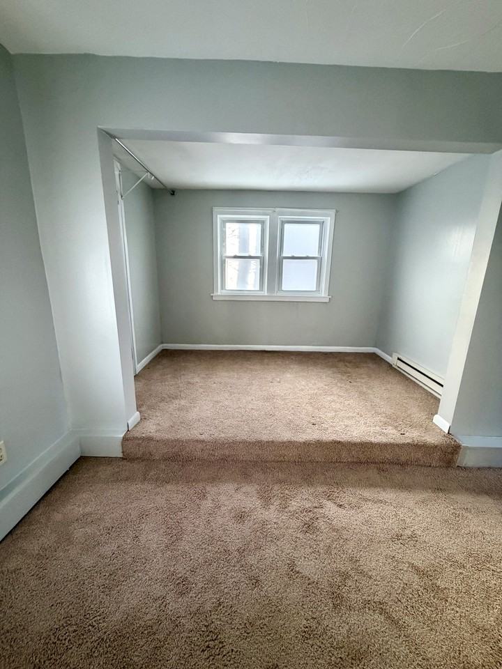 24 Miller St #3 - Photo 7 of 11