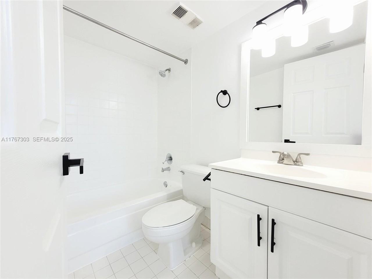 850 North Miami Avenue #W - Photo 7 of 19