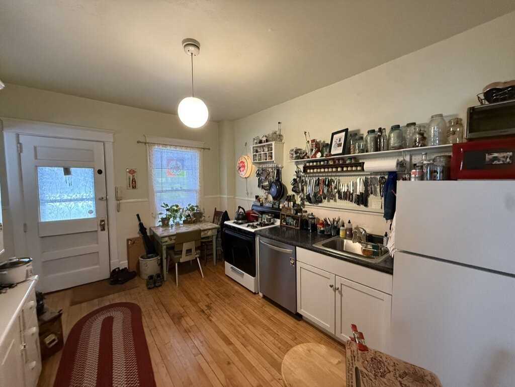 2012/2014 Dupont Ave S #7 - Photo 5 of 9