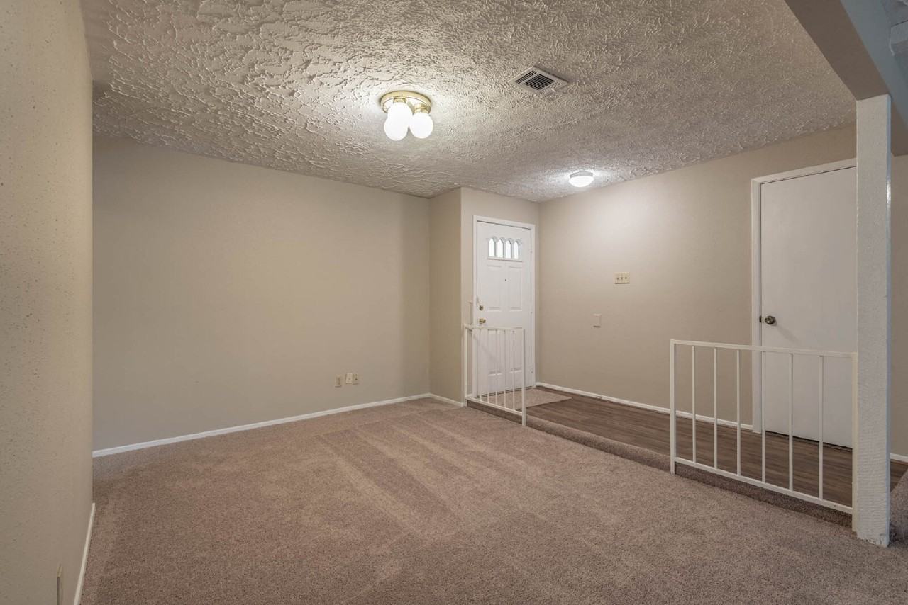 6015 Knotty Post Ln - Photo 6 of 22