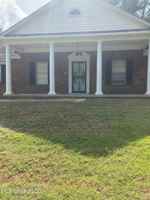 featured image of 144 Vaughn Ln