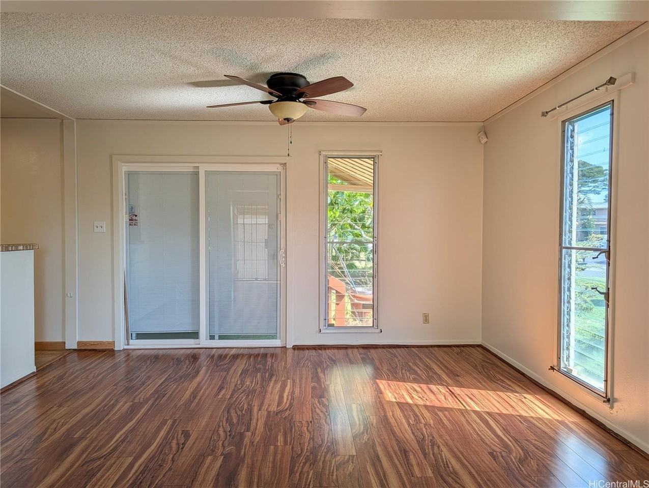 98-1398 Nola St #113 - Photo 5 of 25