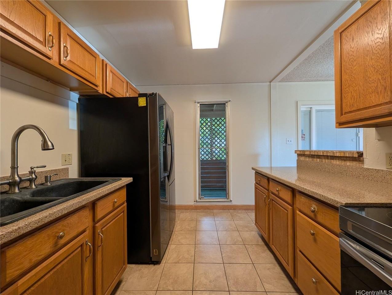 98-1398 Nola St #113 - Photo 7 of 25