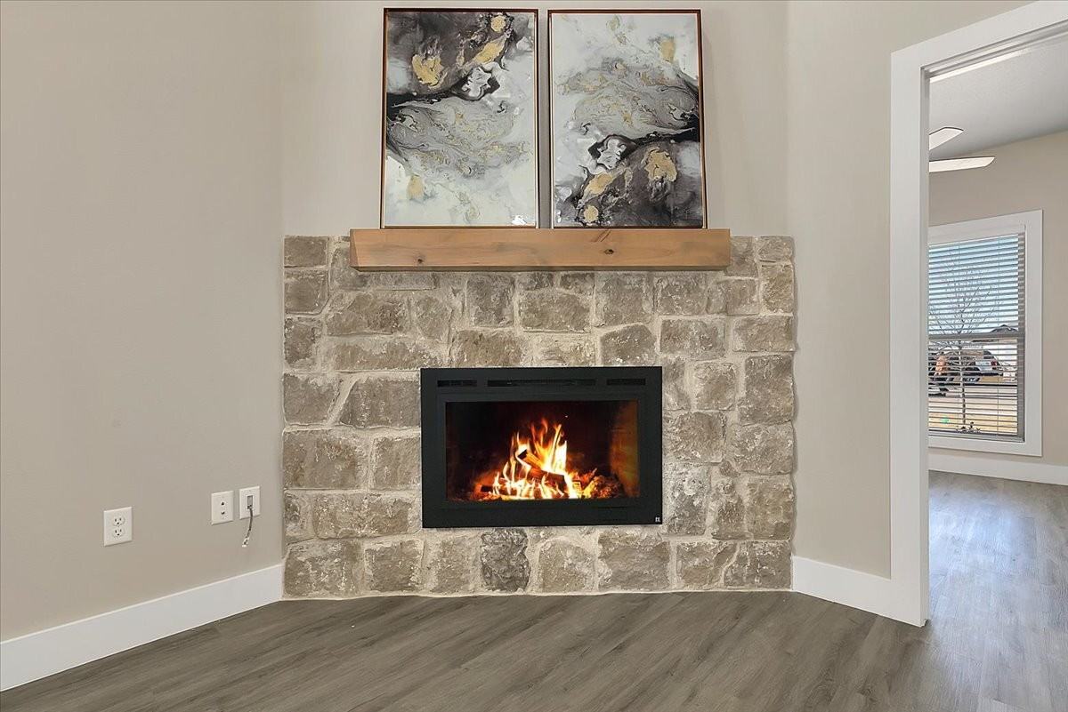 132 Calvin Dr - Photo 4 of 20