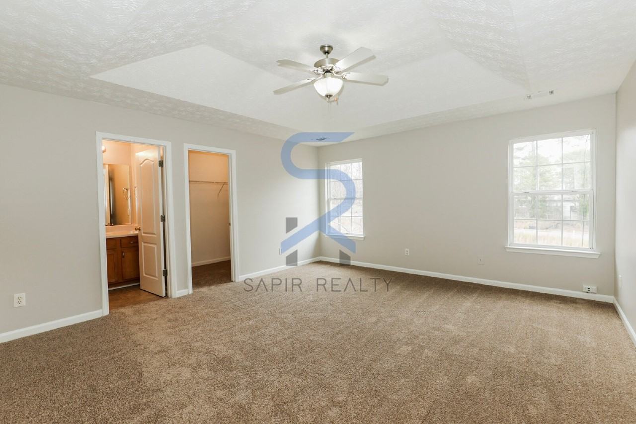 724 Georgetown Ct - Photo 7 of 16