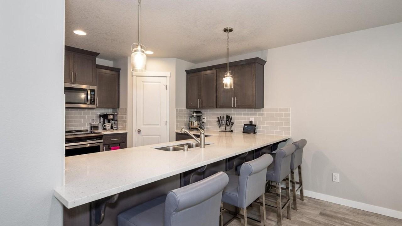 14028 Ne 7th Ct - Photo 2 of 18